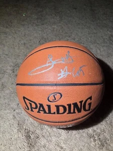 Baloncesto firmado por los Detroit Pistons SEKOU DOUMBOUYA JSA - Imagen 1 de 1