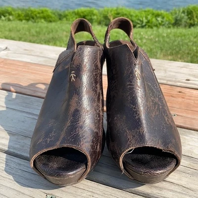 Henry Beguelin Brown Distressed Leather  Slingback Peep Toe Bootie Sandal 6 - Image 1 of 4