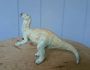 Iguanodon Dinosaurier Figur Safari Ltd Carnegie Collection 1992-7" lang/5" groß - Bild 1 von 5