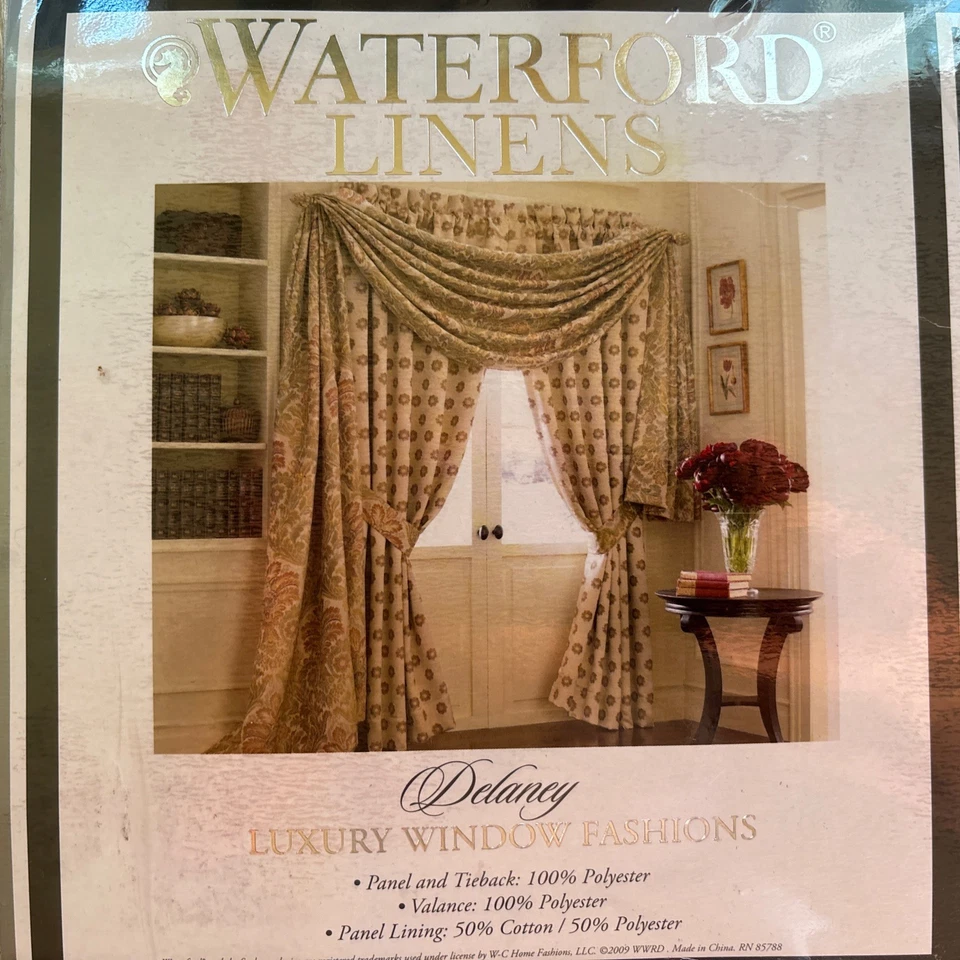 Cortinas doradas Waterford Delaney dos paneles 55" x 84" (2) / tela Delaney Foto 1 de 4
