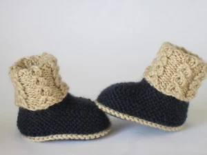 Handmade Baby Knitted Crochet Booties Shoes /Newborn-3 months - Picture 1 of 4