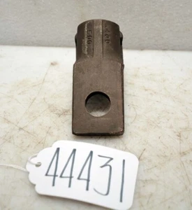 Burndy QA34-B Terminal Lug Connector (Inv.44431) - Picture 1 of 3