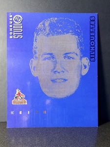 1997-98 Keith Tkachuk Silhouettes /3000 Donruss Studio 8X10 #18