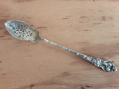  Cuchara perforada Douvaine by Unger plata esterlina oliva 6 1/4". Antiguo. Foto 1 de 4