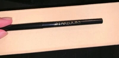 Lápiz de ojos Starlooks Ultra-Gem Longwear en “Cosmic” Foto 1 de 3