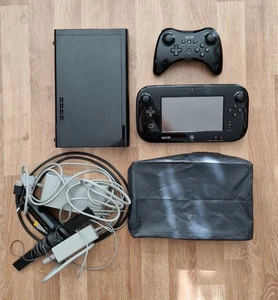 Nintendo WiiU Spielkonsole (Schwarz) - Bild 1 von 22