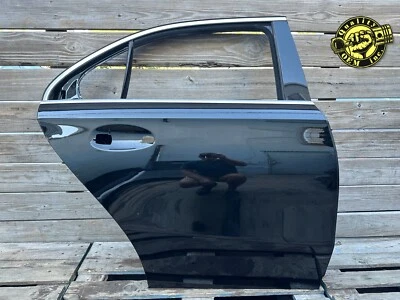 Mercedes A220 A35 AMG 2019-2022 sedán puerta trasera derecha carcasa noche negro OEM Foto 1 de 4