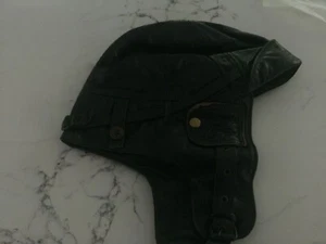 WW2,GERMAN LEATHER FLIGHT HELMET , BROWN, REPRODUCTION MEDIUM - Picture 1 of 3