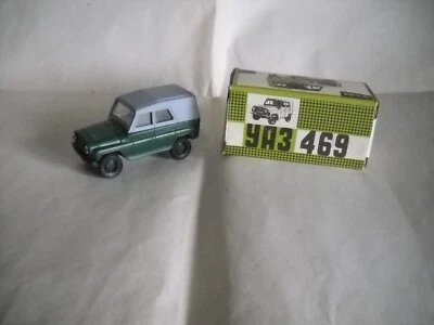 UAZ 469 - SCALA 1/43 - CON SCATOLA - IN PLASTICA - MADE IN URSS  CCCP  RUSSIA - Immagine 1 di 4