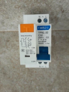 INTERRUTTORE MAGNETOTERMICO DIFFERENZIALE(salvavita) 32 a, 30ma - Foto 1 di 1
