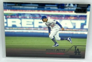 Mookie Betts schwarz parallel 2022 Topps Stadion Club Baseball Nr. 150 - Bild 1 von 2