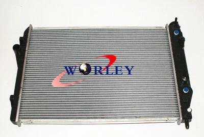 #1485 para Chevrolet Camaro 1993-2002/Pontiac Firebird radiador 3,4 L/3,8 L V6 Foto 1 de 4