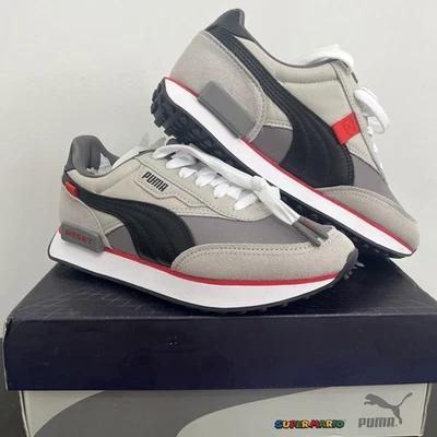 PUMA Future Rider NES Super Mario Cinza Violeta-Puma Preto Novo com etiquetas - Imagem 1 de 4