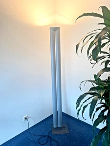 Deckenfluter STELE dimmbar, Marke BELUX AG , Schweiz, aluminiumfarben, 186 cm - Bild 1 von 3