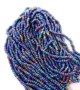 12 Strands 70 gr BLUE PURPLE Seed Beads Opaque Rainbow Finish - Picture 1 of 1