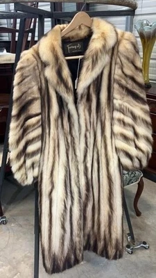 Gabardina de longitud completa Sm-Medium Tarnopol’s *PIEL REAL FITCH* - ¡Hermosa!🤎 Foto 1 de 4