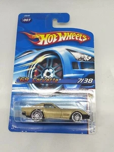 2006 Hot Wheels First Editions #007 '69 Corvette Gold Variant 7/38  - Picture 1 of 4