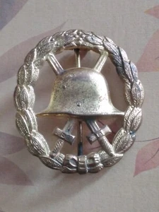 WWI GERMAN MODEL 1918 VERWUNDET BADGE IN GOLD CUT OUT TYPE - Bild 1 von 6