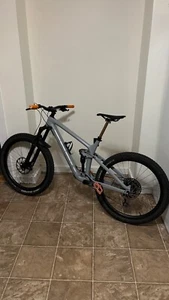 Trek Remedy 9.8 - Picture 1 of 8