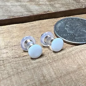 Paar PYREX GLAS 6g weiße Spitze einzelne Flair STECKER KÖRPER SCHMUCK STECKER Ohrringe - Bild 1 von 5