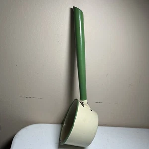 Antique green & Off white enamel metal ladle WATER DIPPER kitchenware metalware - Picture 1 of 11