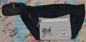 Herschel x Major League Baseball Milwaukee Brewers Hip Pack Bum Bag Unused - Picture 1 of 6