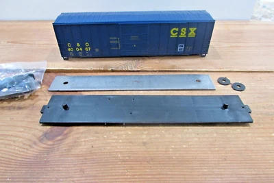 HO Scale RoundHouse 1966 50' FMC Box Car Kit CSX/C&O RH4742 - Image 1 of 4