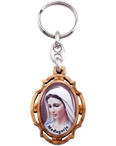 NEW MADE IN ITALY OUR LADY OF MEDJUGORJE FULL COLOR OLIVE WOOD & METAL KEYCHAIN - Picture 1 of 1