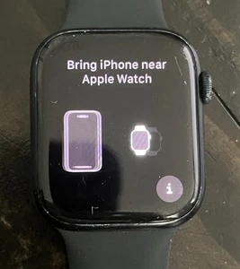 Apple Watch Series 8 45mm Aluminum GPS Light Scratches Works Great - Photo 1 sur 4