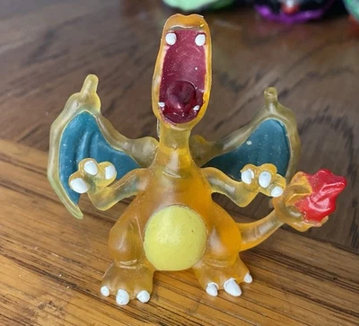 Figura De Colección TOMY Pokemon CHARIZARD Translúcida 2" CGTSJ Nintendo Foto 1 de 4