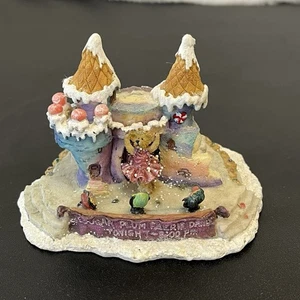 Boyd’s Bearly Built Village Sugar Plum Pavilion Kringle’s Village 2001 Ballerina - Picture 1 of 14