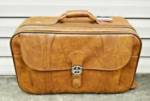 Vintage 1975 American Tourister Brown Leather Carry On Duffle Bag w/ Keys NICE! - Picture 1 of 12