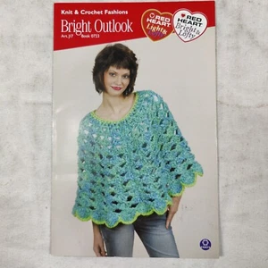2005 Bright Outlook 0723 Yarn Knitting & Crochet Pattern Book Coats & Clark - Picture 1 of 24