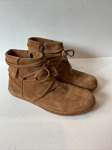 UGG S/N 1019129 Color Brown Size 7.5 - Picture 1 of 8