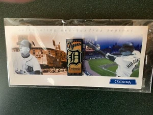 Detroit Tigers 2001 Comerica Centennial Celebration 100 Jahre Pin ungeöffnet - Bild 1 von 3