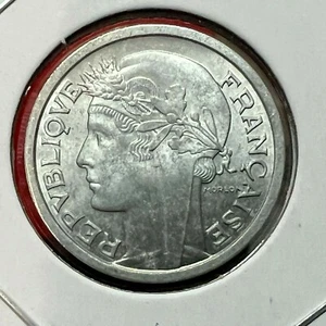1957 FRANCE ONE FRANC NEAR UNCIRCULATED COIN - Picture 1 of 2