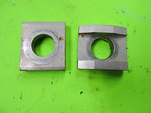99-06 TRIUMPH DAYTONA 955I TENSOR DE CADENA BASCULANTE SOPORTES DE AJUSTE BLOQUES - Imagen 1 de 1