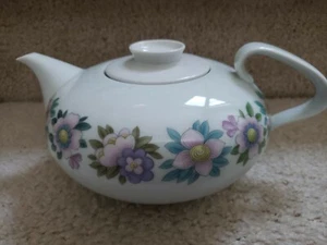 Lorenz hutschenreuther Globus Teapot Pink Purple Flowers - Picture 1 of 6