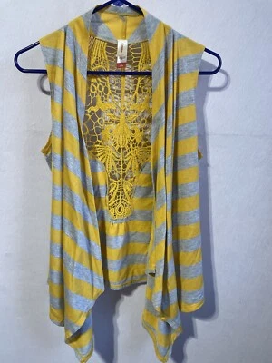 no boundaries open front cover-up layering cape jacket crochet back JR. M 7-9 - Image 1 of 4