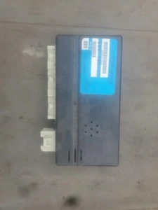 22718933 Saturn Vue 2004-2005 bcm módulo de control de carrocería - Imagen 1 de 2