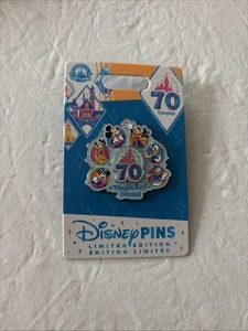 2025 Disneyland 70th Anniversary Magic Key LE Pin Mickey and Friends - Picture 1 of 1
