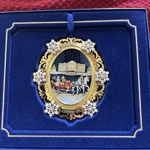White House Christmas Ornament - 2004 - Picture 1 of 3