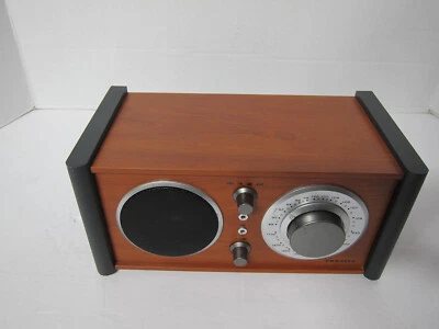 CROSLEY AUDIOPHILE AM/FM RADIO CR3018A-PA With Headphones, Aux Cord, AC Adapter - Image 1 of 4