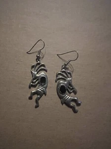 VTG Kokopelli Earrings Flute Player Southwestern Style Earrings - Picture 1 of 2