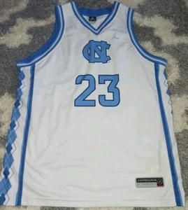 Maglia basket vintage Jordan NC North Carolina Michael Jordan #23 taglia XL - Foto 1 di 11