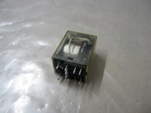 OMRON MY2K-DC24 RELÈ DPDT 24VDC P9406 - Foto 1 di 4