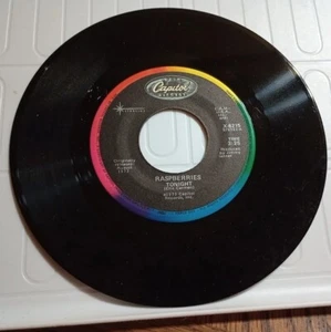 RASPBERRIES TONIGHT / GO ALL THE WAY 45 RPM RECORD WORN CONDITION - Picture 1 of 3