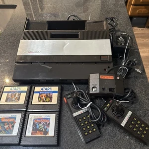 Atari 5200 Video Game Console w/2 Controllers games ALL Tested Small Ding - Picture 1 of 8