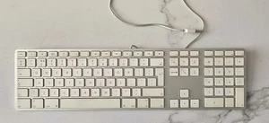 Genuine Apple Keyboard USB Wired UK QWERTY Numerical Keypad A1243 - Picture 1 of 9
