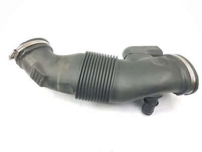 2013 ON X152 JAGUAR F-TYPE AIR FILTER OUTLET PIPE/HOSE 5.0 V8 PETROL LH SIDE  - Image 1 of 4
